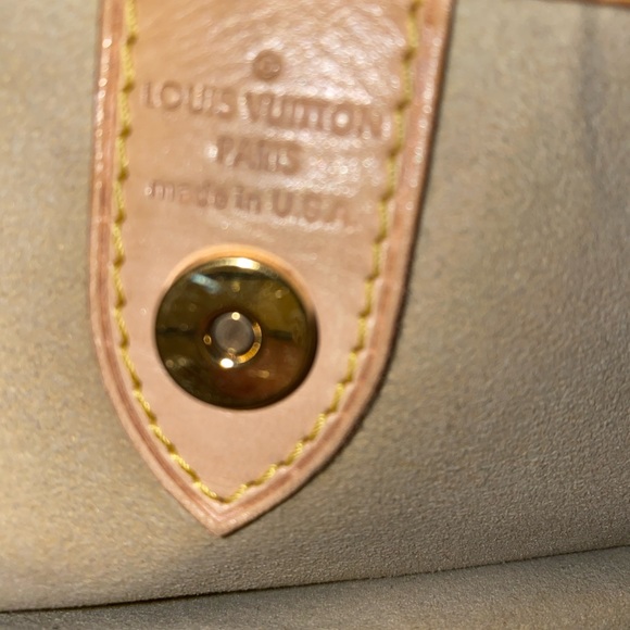 Louis Vuitton Galleria PM - Picture 12 of 16